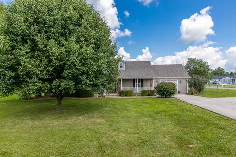 100 Bright Leaf Dr, Lancaster, KY 40444 photo 4