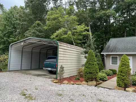 186 Mill Creek Dr, Corbin, KY 40701 photo 3