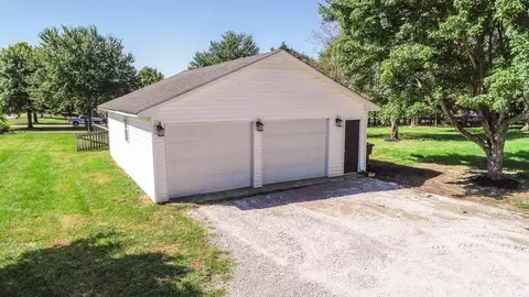 198 Austerlitz Rd, Paris, KY 40361 photo 7