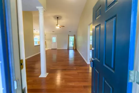 135 Dickinson Dr, Georgetown, KY 40324 photo 3