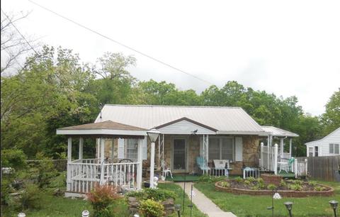 52 Shirley St, Berea, KY 40403 photo 3