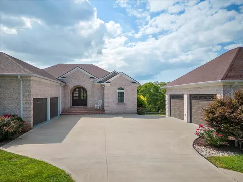 129 Holton Way, Georgetown, KY 40324 photo 2