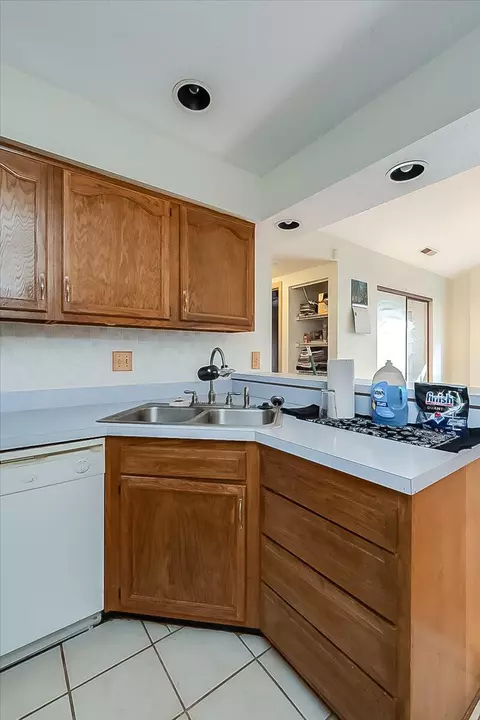 1021 Parkside Dr, Georgetown, KY 40324 photo 6