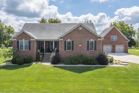 305 Hampton Hall Dr, Berea, KY 40403 photo 1