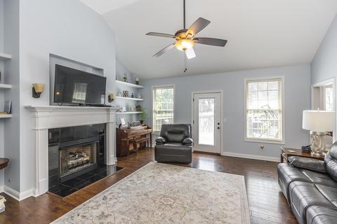 305 Hampton Hall Dr, Berea, KY 40403 photo 8