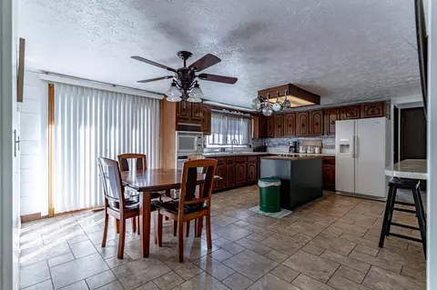 833 Ison Creek Rd, Sandy Hook, KY 41171 photo 17