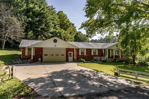 833 Ison Creek Rd, Sandy Hook, KY 41171 photo 1