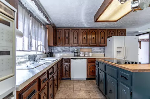 833 Ison Creek Rd, Sandy Hook, KY 41171 photo 22