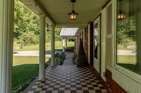 833 Ison Creek Rd, Sandy Hook, KY 41171 photo 8