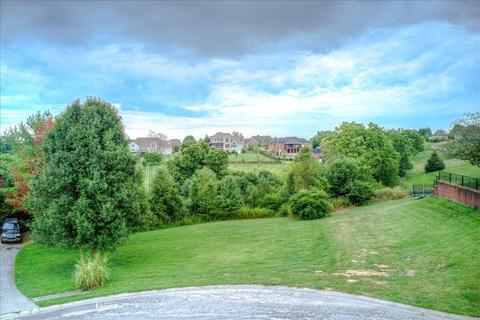 608 Covenant Dr, Richmond, KY 40475