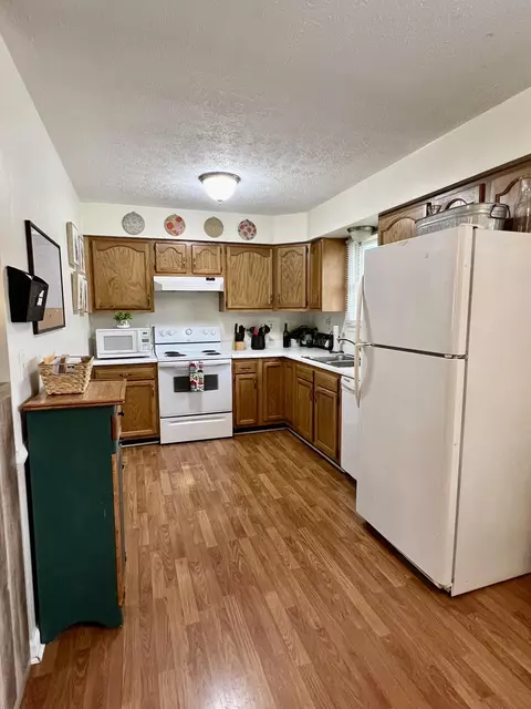 206 Dillon Dr, Morehead, KY 40351 photo 4
