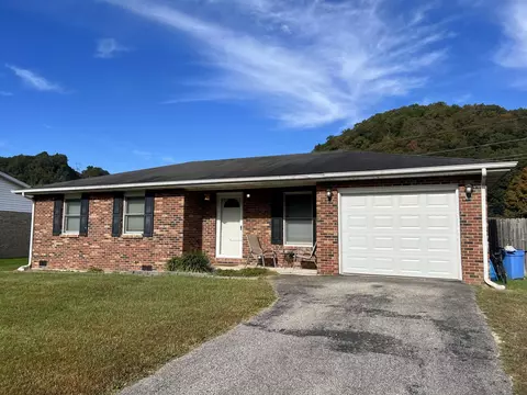 206 Dillon Dr, Morehead, KY 40351 photo 1