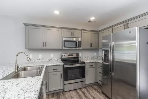 210 Dinsmore St, Berea, KY 40403 photo 8