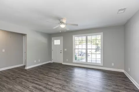 210 Dinsmore St, Berea, KY 40403 photo 4