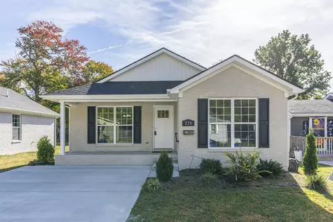 210 Dinsmore St, Berea, KY 40403 photo 1