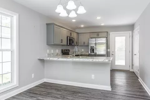 210 Dinsmore St, Berea, KY 40403 photo 7