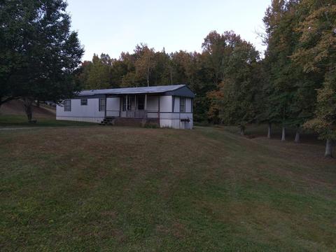 288 Bear Track Subdivision Rd, Beattyville, KY 41311