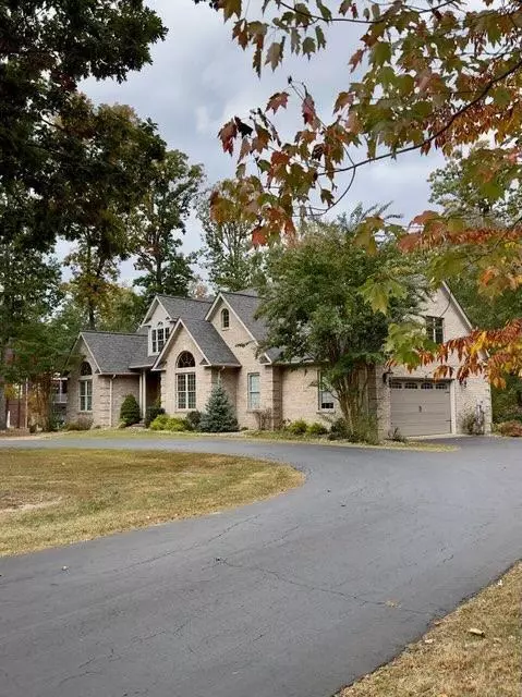 1821 Eagle Dr, Morehead, KY 40351 photo 2