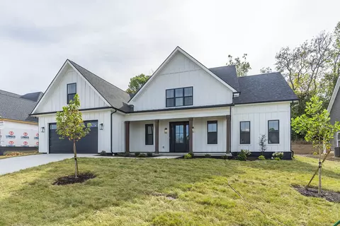 829 Edmonds Xing, Versailles, KY 40383