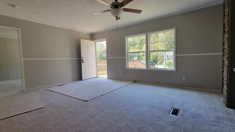118 Lick Fork Rd, Middlesboro, KY 40965 photo 6