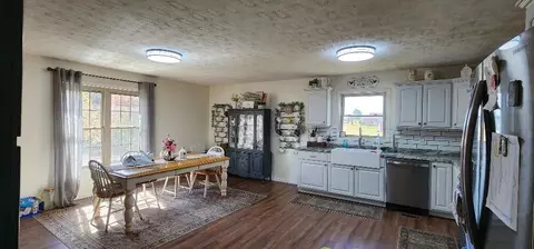 67 E Cherry Dr, Science Hill, KY 42553 photo 9