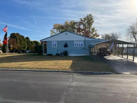 219 Mainous St, Berea, KY 40403 photo 1