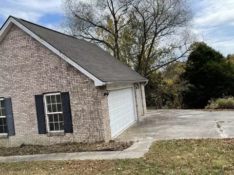 85 E Meadow Dr, Nancy, KY 42544 photo 3
