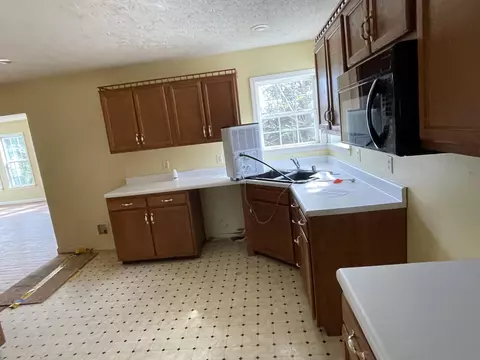 85 E Meadow Dr, Nancy, KY 42544 photo 9