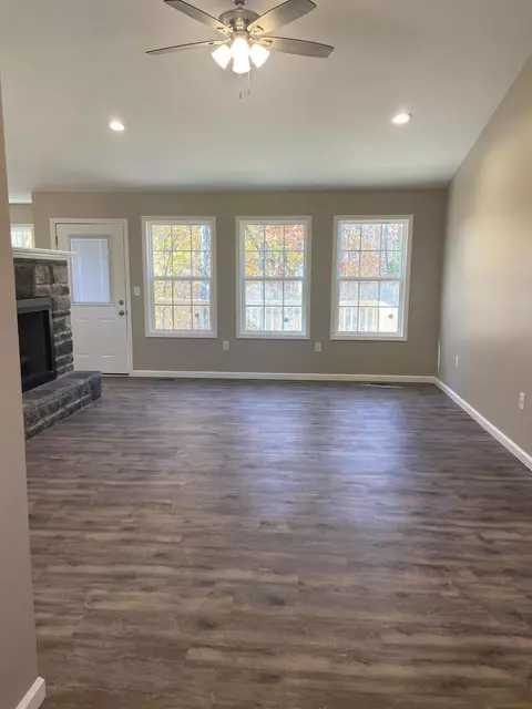 52 Hollywood Dr, Corbin, KY 40701 photo 13