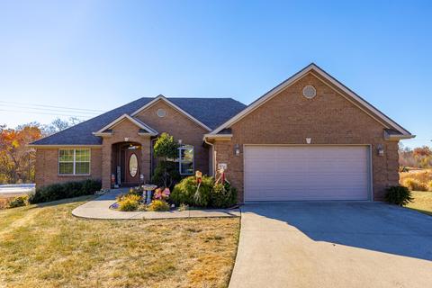 936 Cabernet Dr, Berea, KY 40403