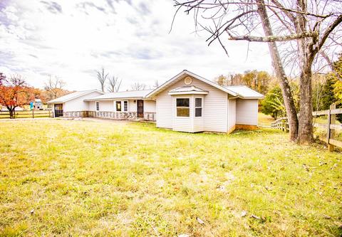 433 Coomer Rd, Burnside, KY 42519 photo 2