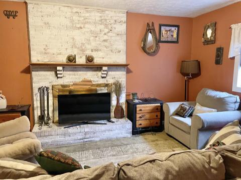 760 Springview Rd, Irvine, KY 40336 photo 9