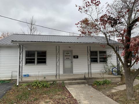 230 Sycamore St, Jackson, KY 41339 photo 2