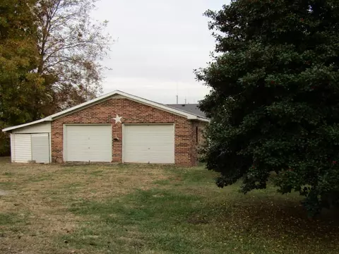 322 Oak St, Berea, KY 40403 photo 4