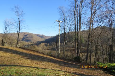 259 Lay Hl, Wallins, KY 40873