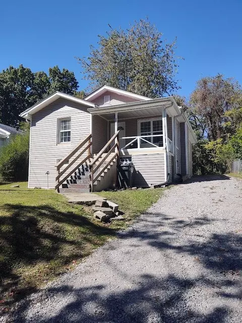 518 Chestnut St, Corbin, KY 40701 photo 4