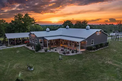 122 Roark Ct, Lawrenceburg, KY 40342