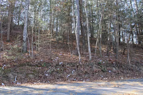 1265 Lake Rd, London, KY 40741