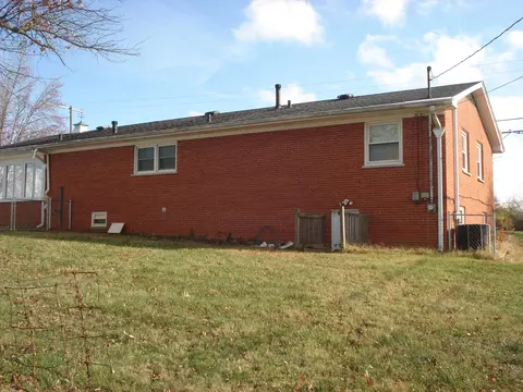 175 Skyview Dr, Paris, KY 40361 photo 2