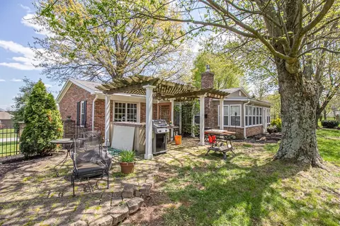 123 Bourbon Acres Rd, Paris, KY 40361 photo 4