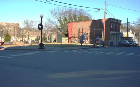 133 S Main St, Harrodsburg, KY 40330