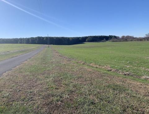 000 Perkins Rd, Russell Springs, KY 42642