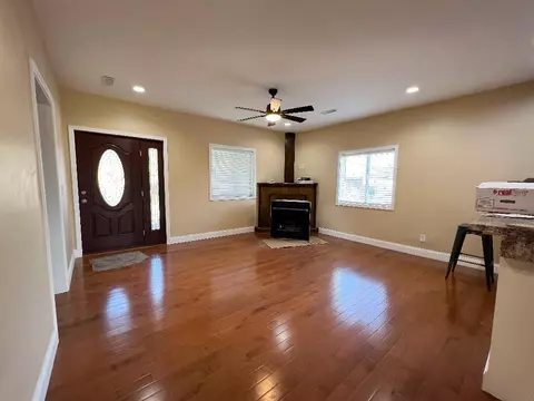 411 W 3rd St, Corbin, KY 40701 photo 4