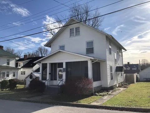 212 W Mulberry St, Carlisle, KY 40311