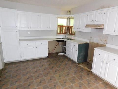 4990 Ky-302, Van Lear, KY 41265 photo 6
