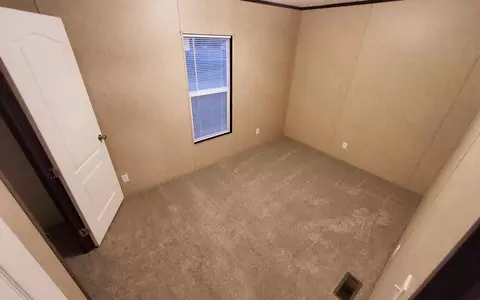 604 Cedar St, Providence, KY 42450 photo 6