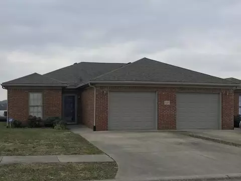 105 107 Commerce Dr, Berea, KY 40403