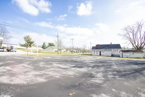 591 W Water St, Flemingsburg, KY 41041