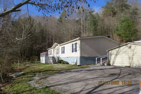 9250 Hwy 987, Smith, KY 40831