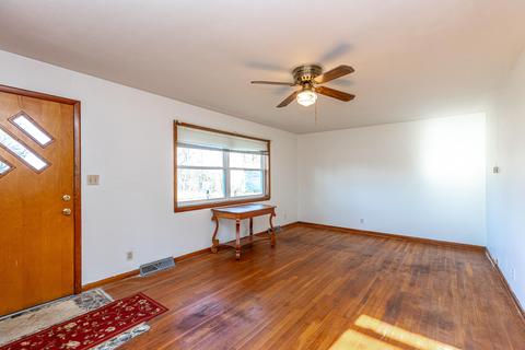 116 Scrivner St, Stanton, KY 40380 photo 4